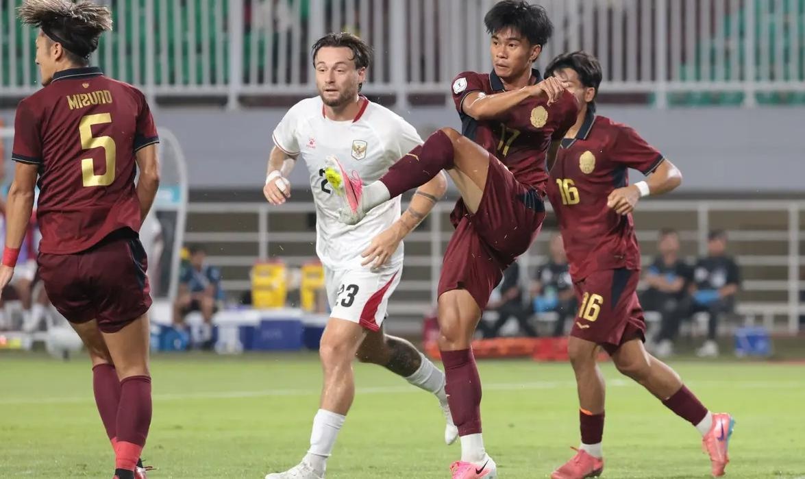 CĐV Indonesia: 'Việt Nam đang run rẩy'