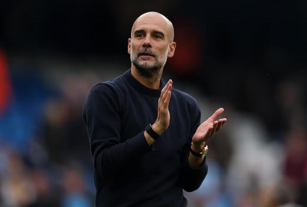 Man City 'bán sạch' đồ cũ của Pep Guardiola