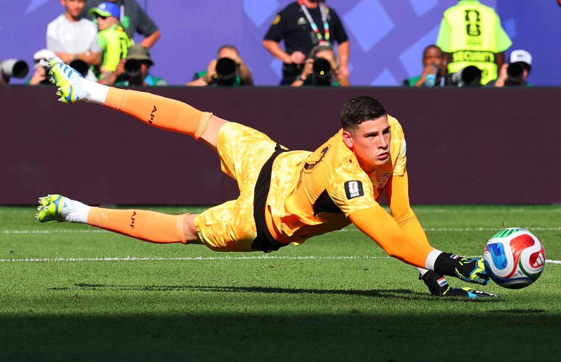 MU đàm phán chiêu mộ hiện tượng World Cup