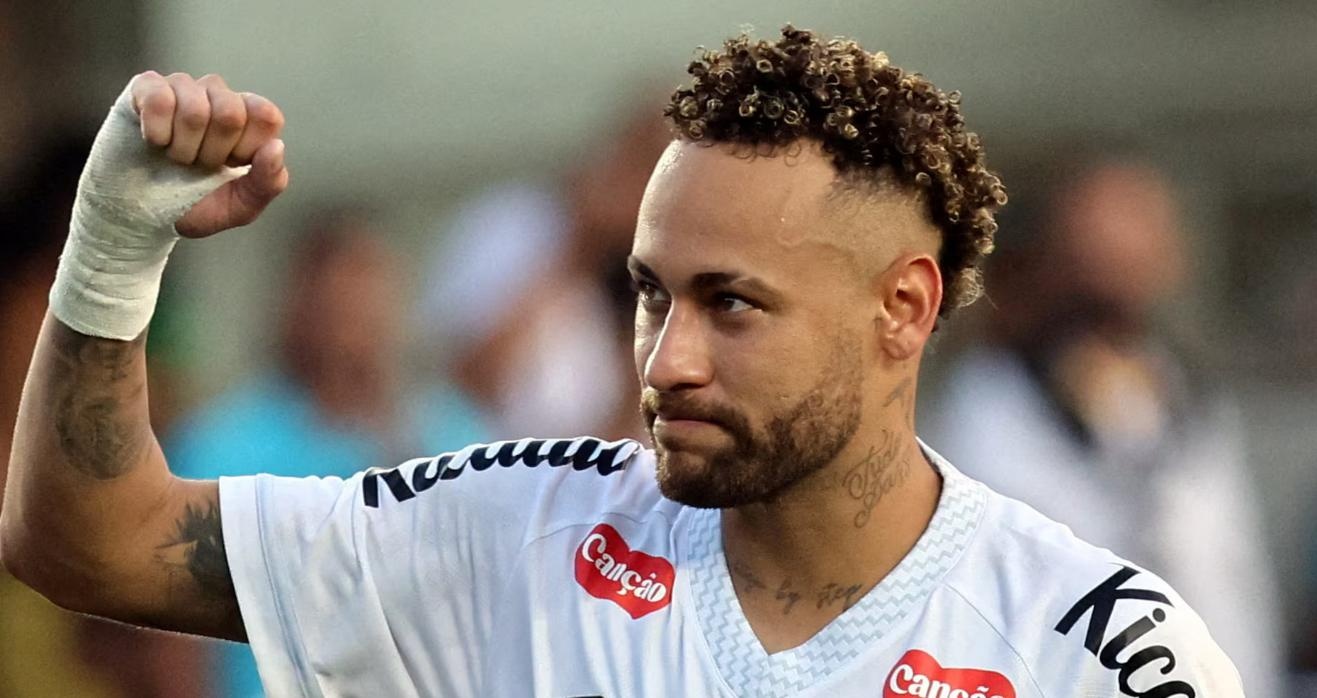 Neymar lên tiếng về tin đồn giải nghệ
