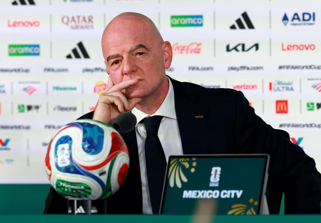 Chủ tịch FIFA tiếp tục gây phẫn nộ