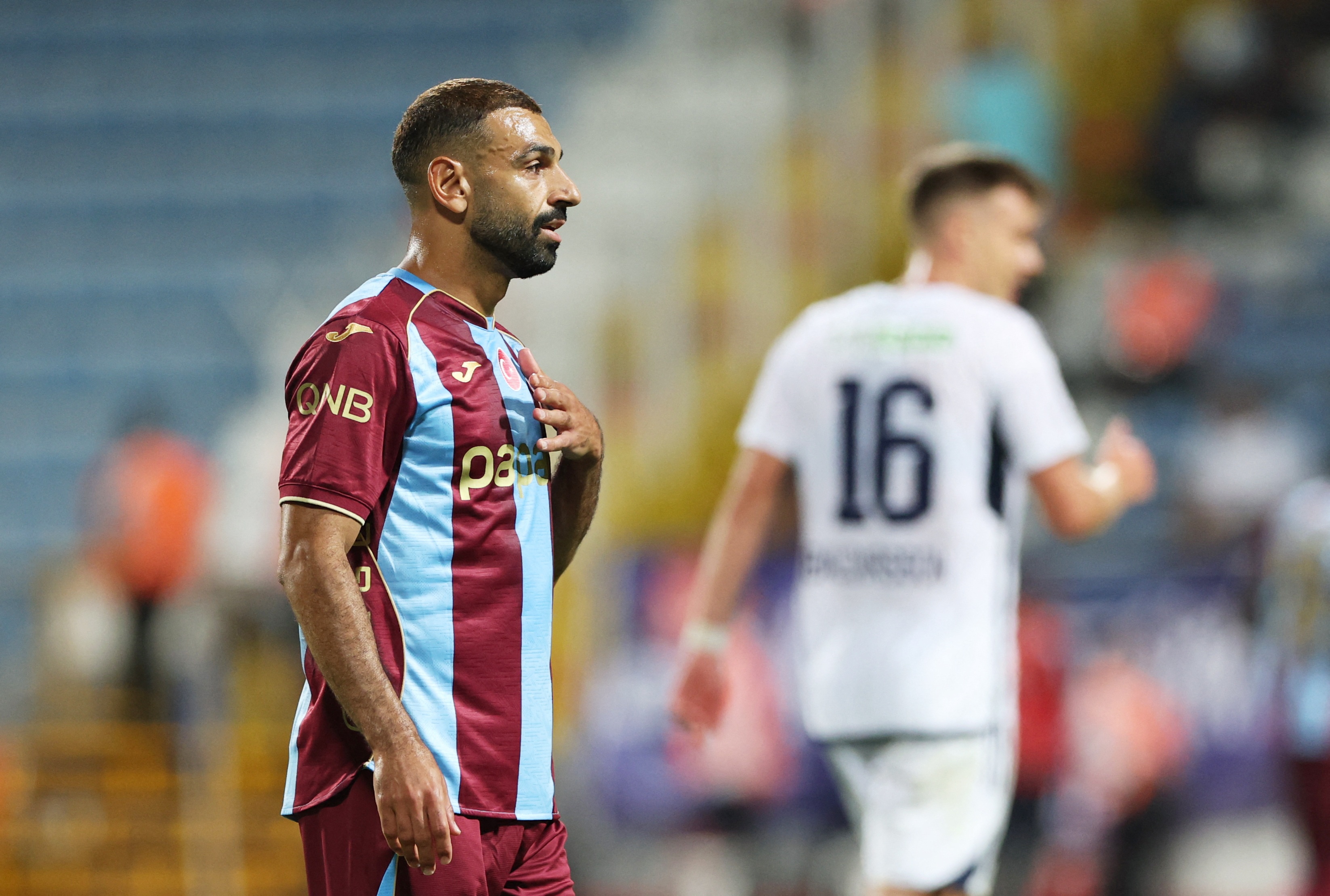 europa league,  mohamed salah,  andre onana ảnh 1
