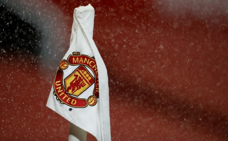 MU hành động sau sự cố 'thác nước' tại Old Trafford