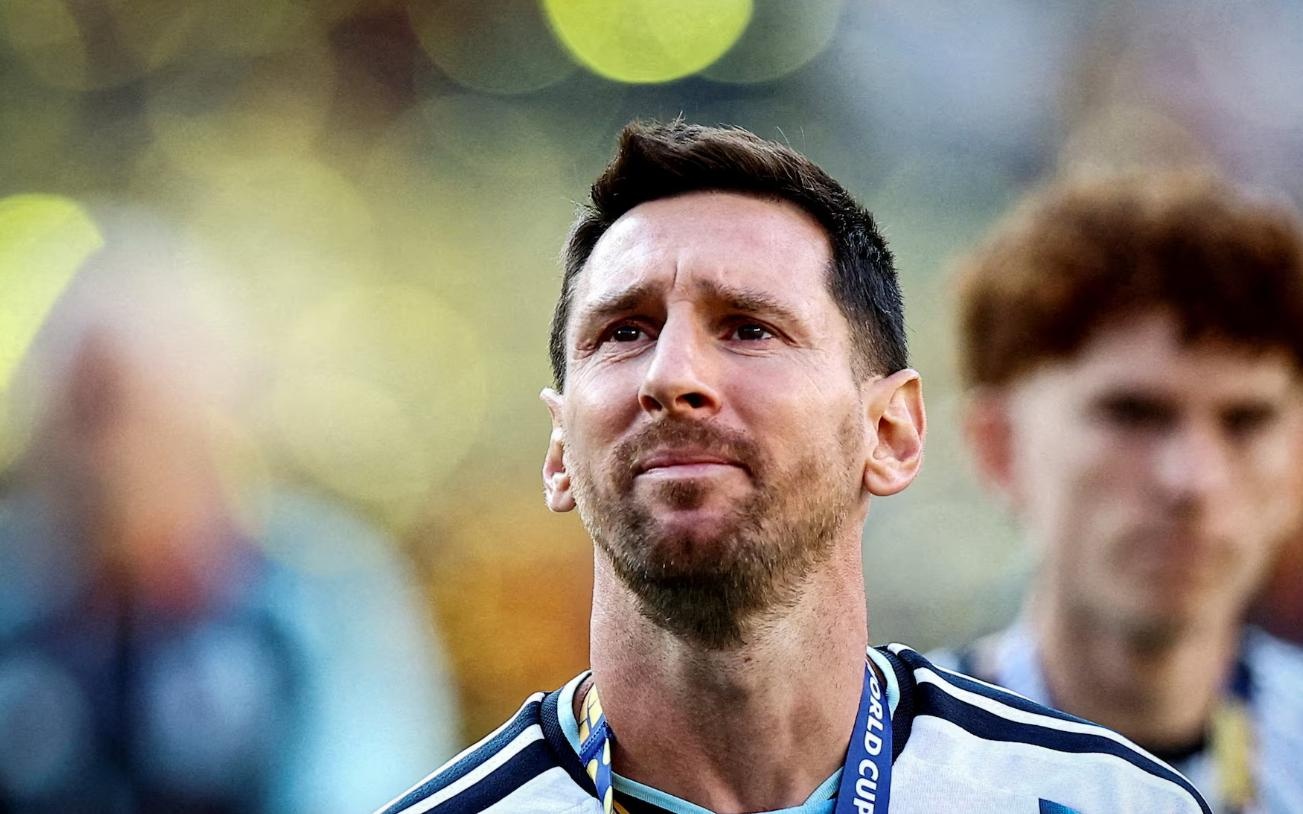 Argentina vinh danh Messi