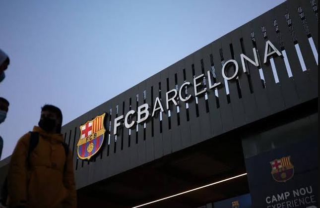 Barca lên kế hoạch 'hốt bạc' tại Camp Nou