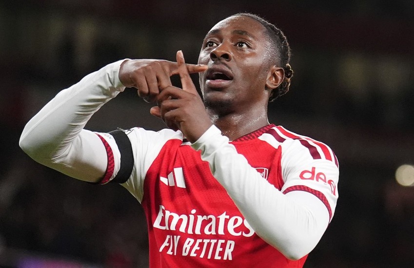 Arsenal thắng tưng bừng ở Champions League