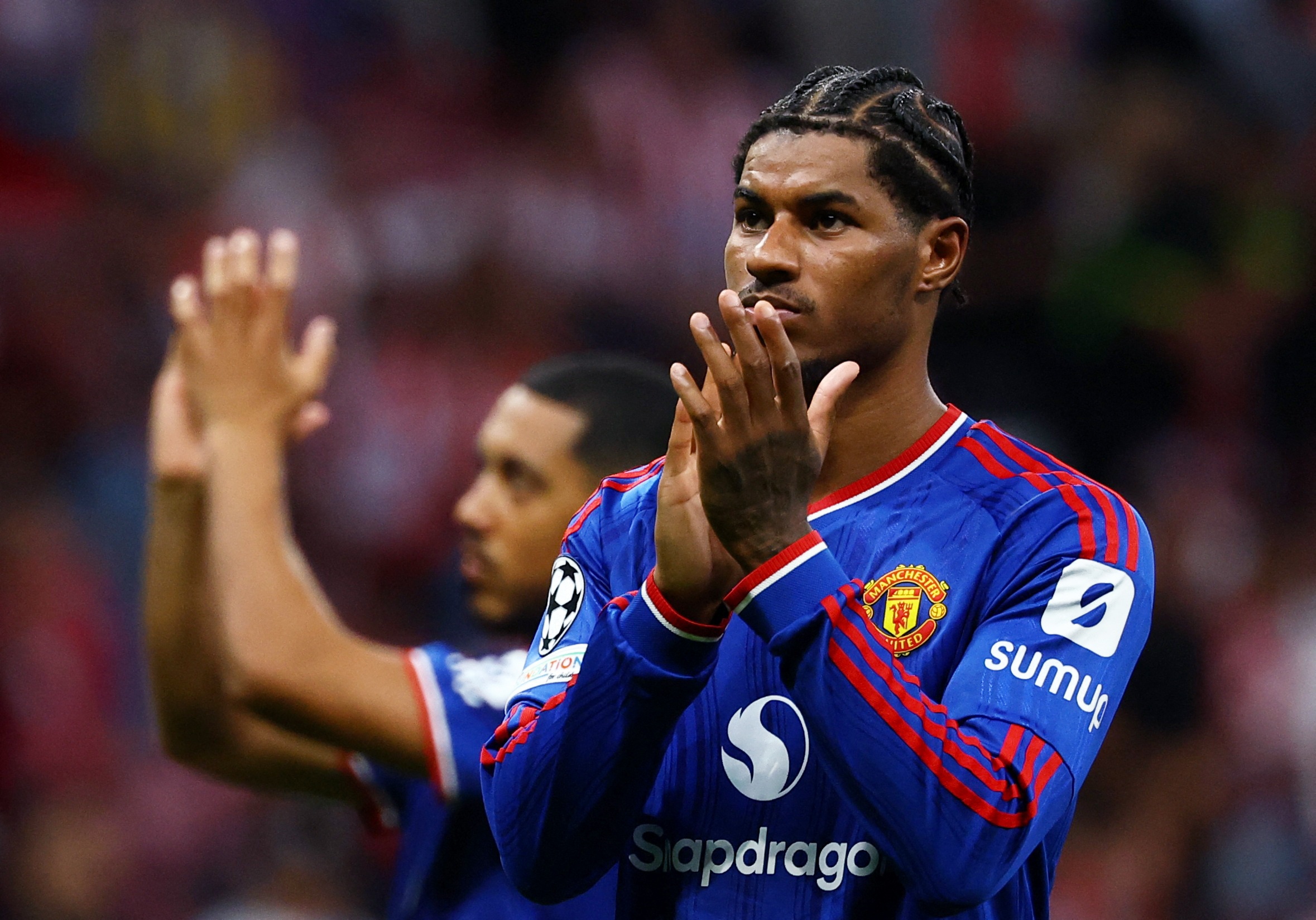 Phòng thay đồ MU dậy sóng vì Rashford