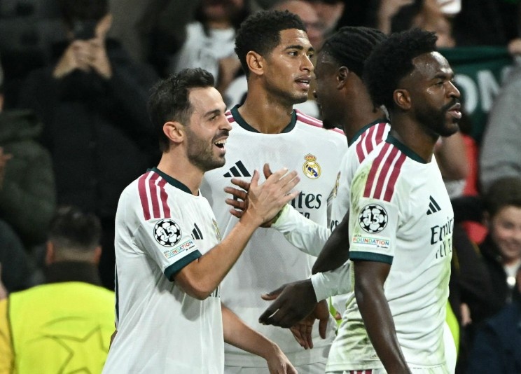 Real Madrid 2-0 RB Leipzig: Silva, Guler tỏa sáng