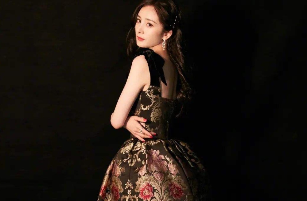 Tai sao Duong Mich va Nguy Dai Huan khong cong khai tinh cam anh 2