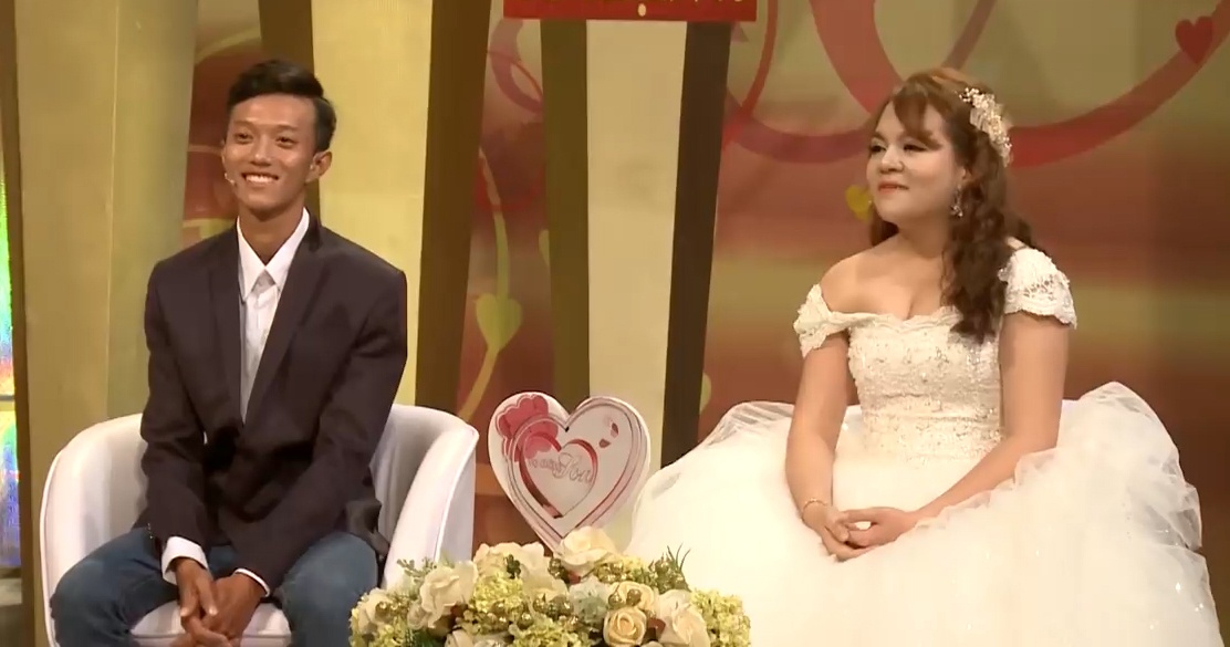 9X cam CMND, giay to xe 'cua gai' va cuoi duoc vo xinh dep hinh anh