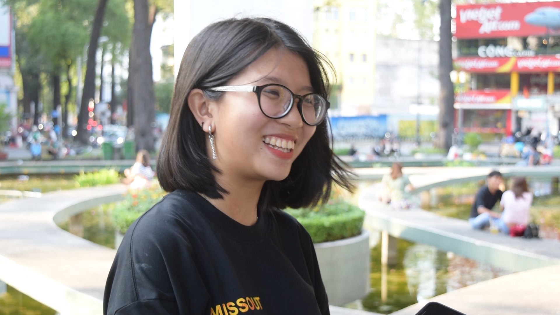 Gioi tre Sai Gon tra loi the nao khi bi hoi 'Tien nhieu de lam gi?' hinh anh