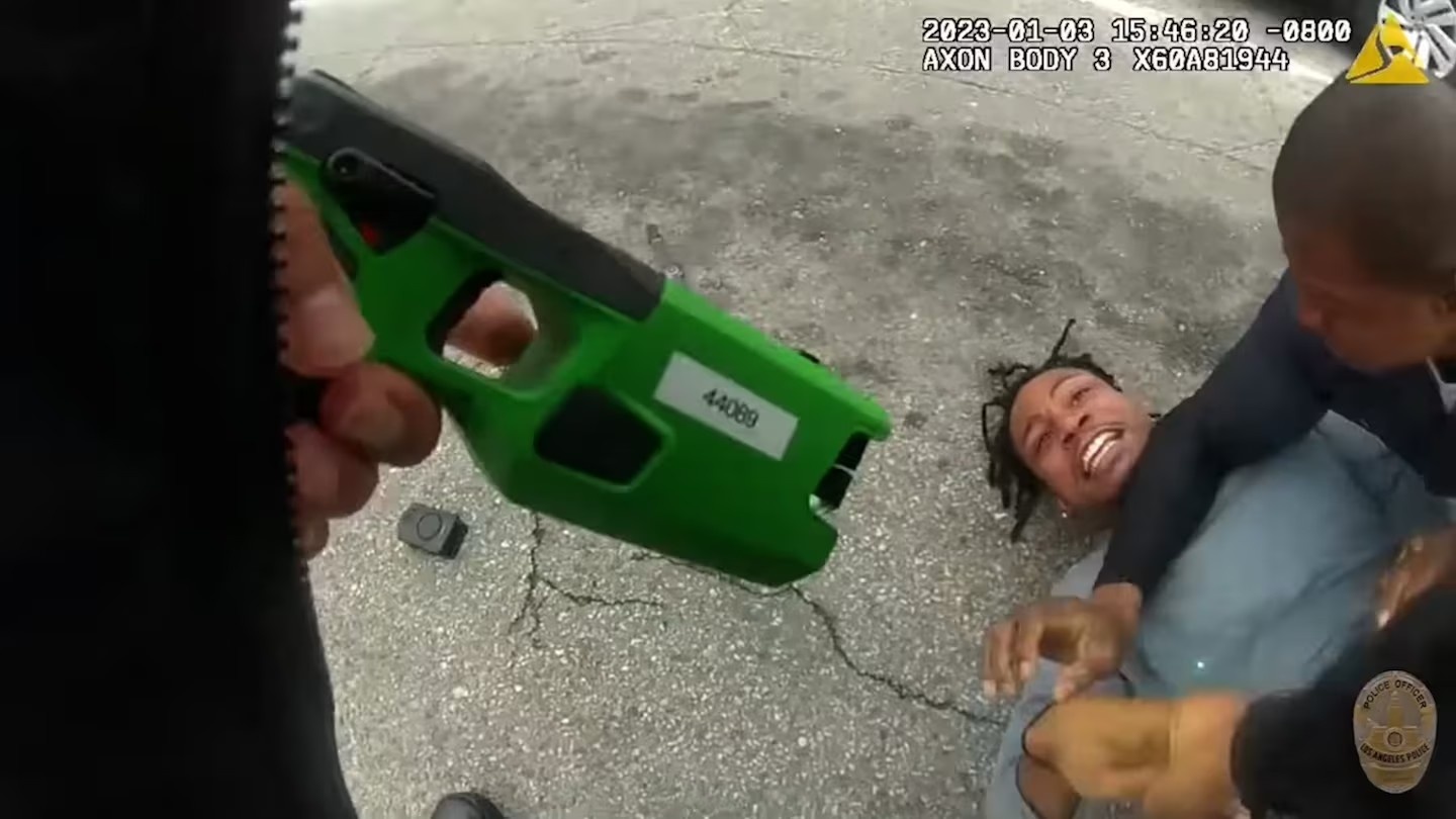 Cai chet cua Keenan Anderson gay rung chuyen nuoc My hinh anh