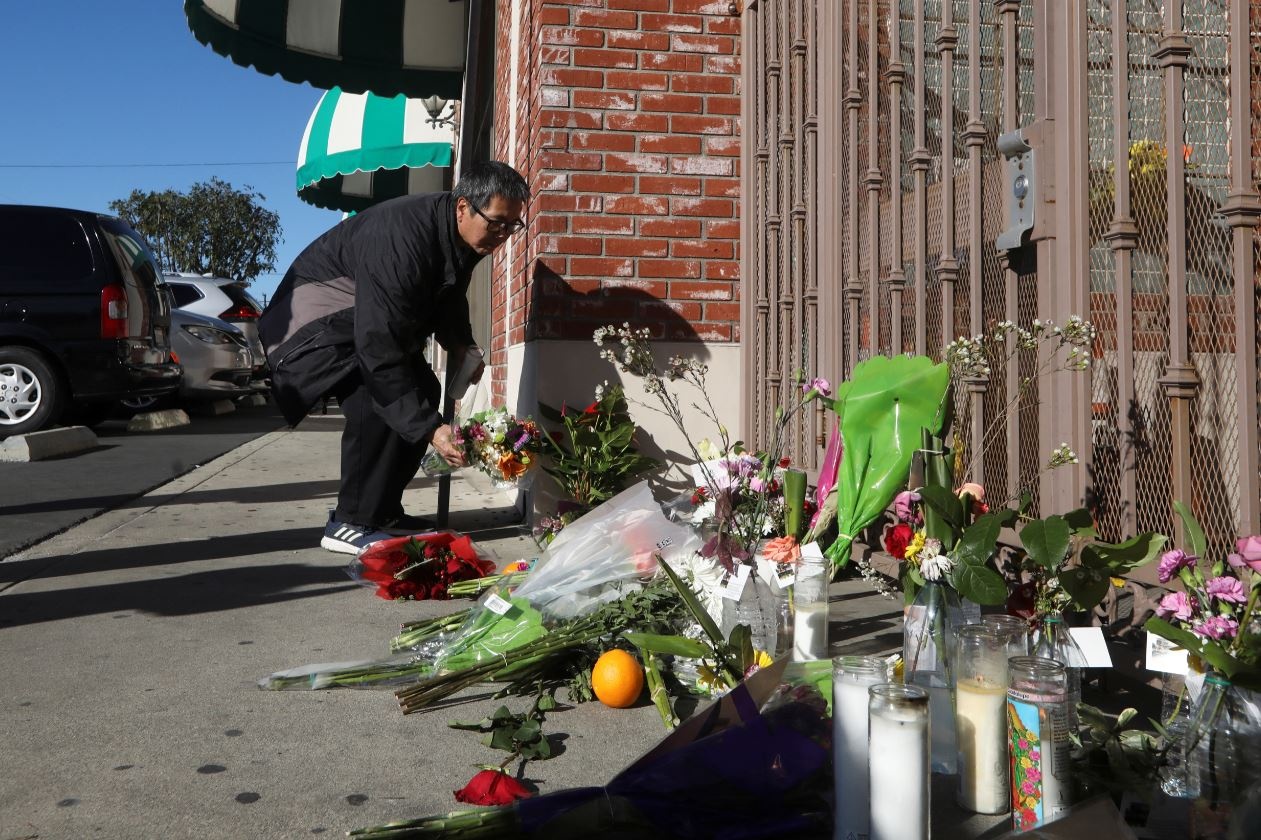 Bi kich noi bi kich,  xa sung hang loat,  bao luc xa hoi,  tuan le bi kich anh 2