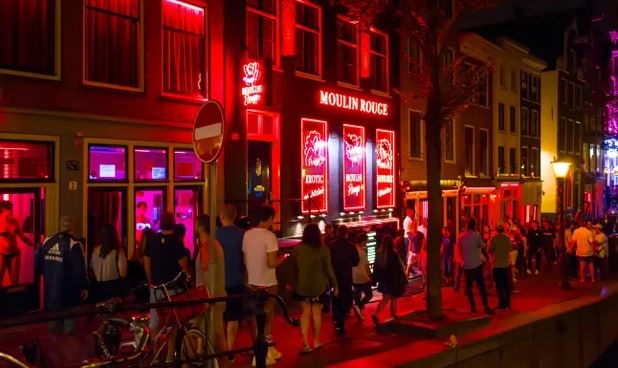 Amsterdam cam can sa o pho den do hinh anh