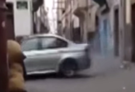 Hau truong canh ruot duoi toc do bang BMW hinh anh