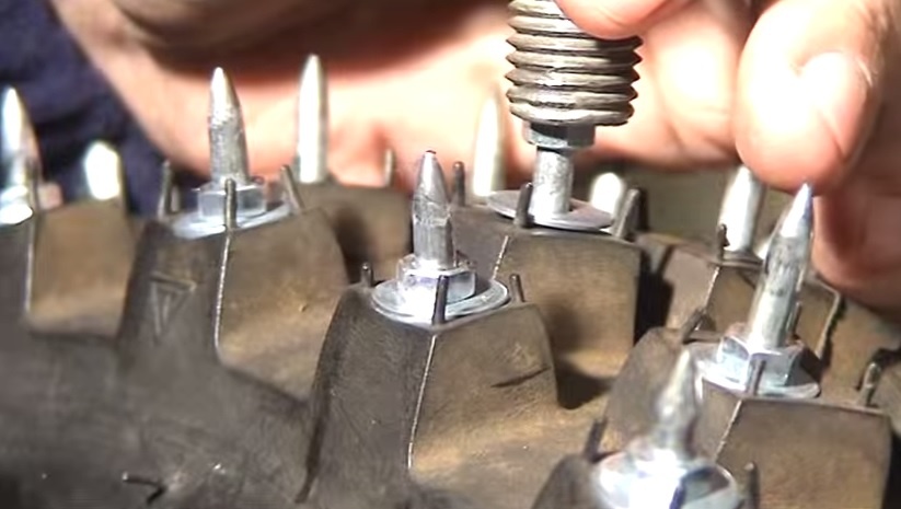 Tu bien minh thanh 'dinh tac' de co xe chay tuyet hinh anh