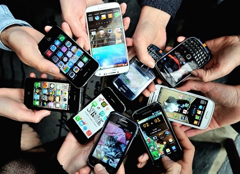 4 buoc can lam khi tang dien thoai cu cho nguoi khac hinh anh