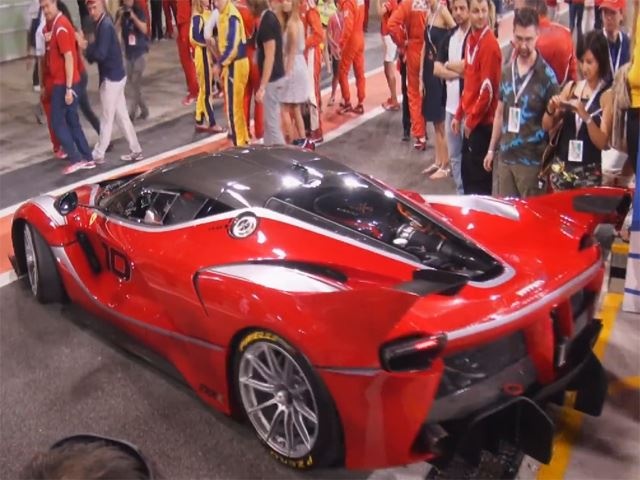 Ferrari FXX K xuat hien tren duong thu hinh anh