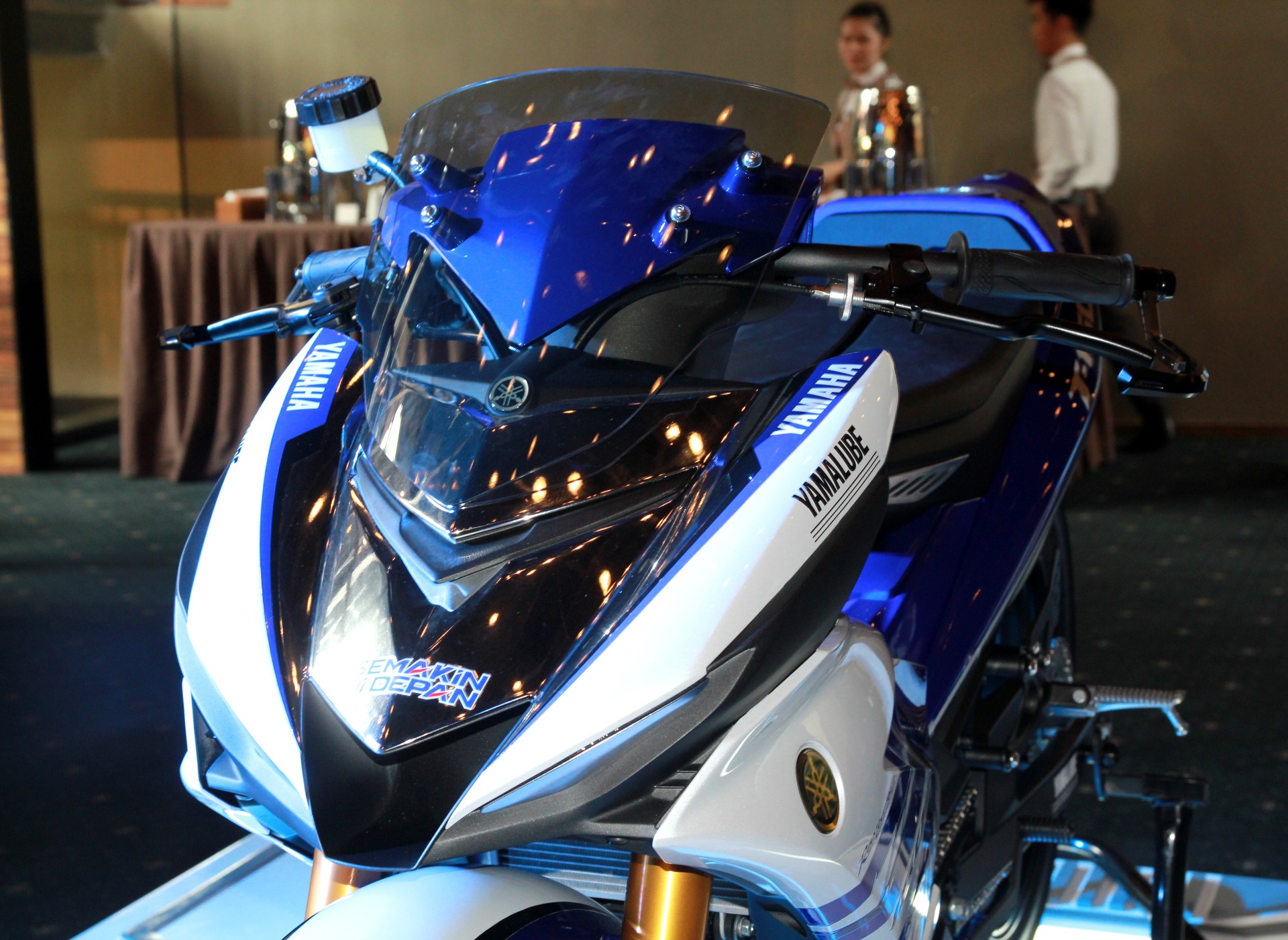 Vi sao ban do Exciter 150 co gia 1,5 ty dong? hinh anh