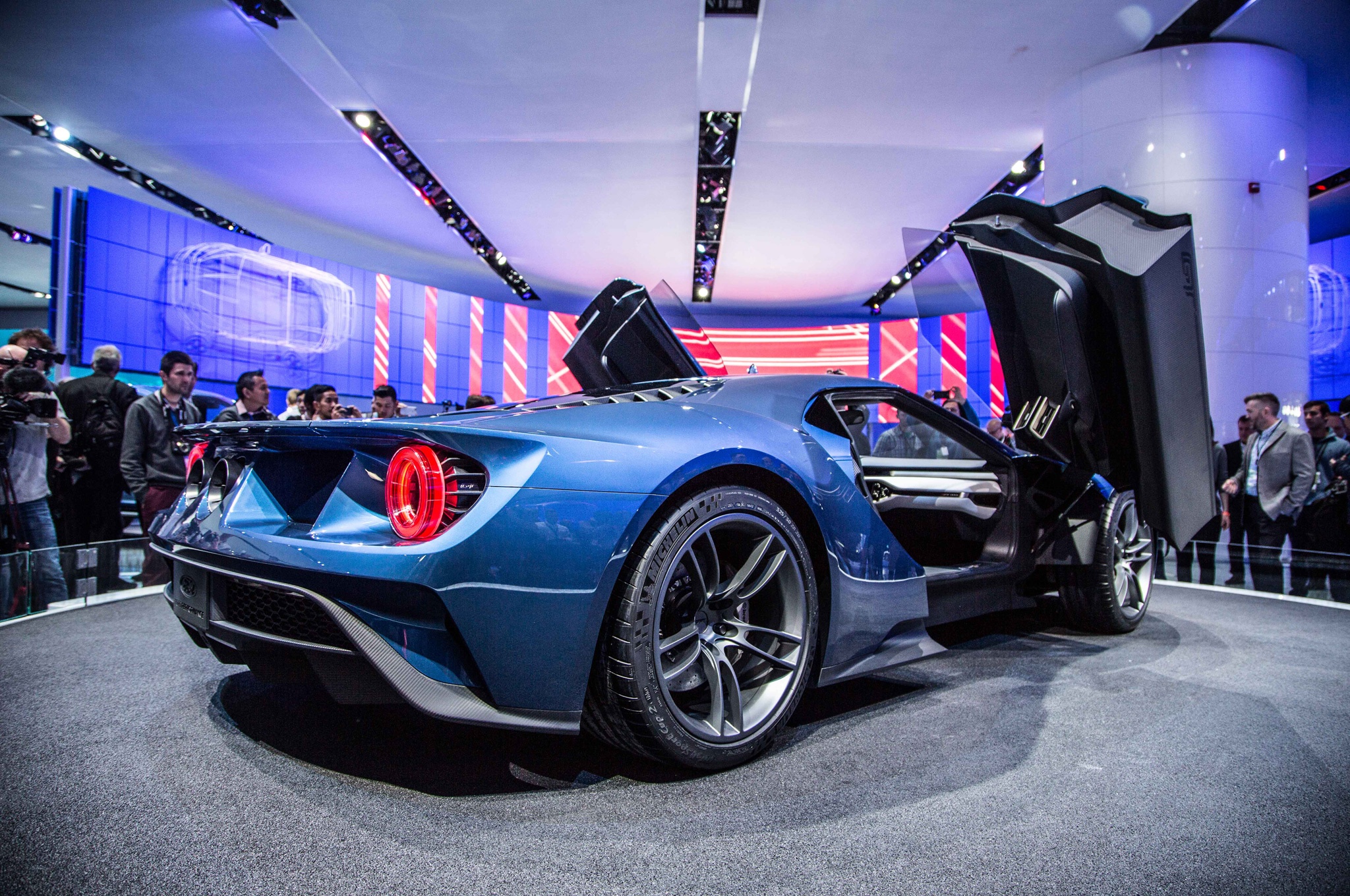 Nghe thu tieng po Ford GT 600 ma luc vua ra mat hinh anh