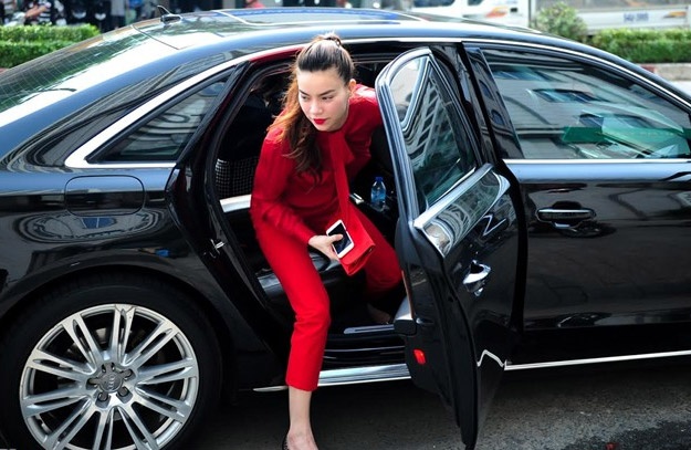 Audi A8L don Ha Ho co the tang toc len 100 km/h trong 5 giay hinh anh