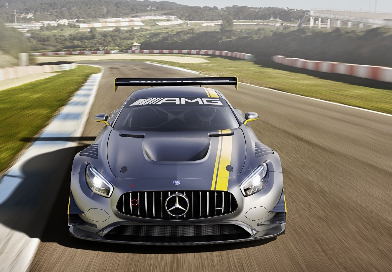Mercedes trinh lang AMG GT3 cho duong dua hinh anh