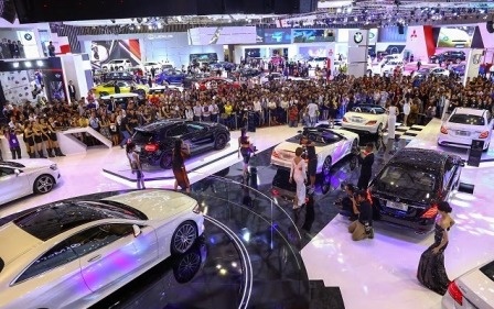 Oto hang sang co the bi tang thue manh? hinh anh