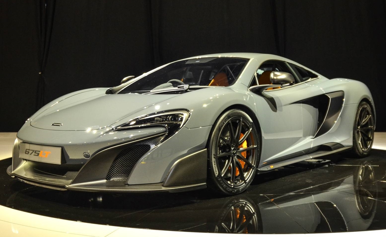 McLaren 675LT chi duoc san xuat 500 chiec, gia 400.000 USD hinh anh