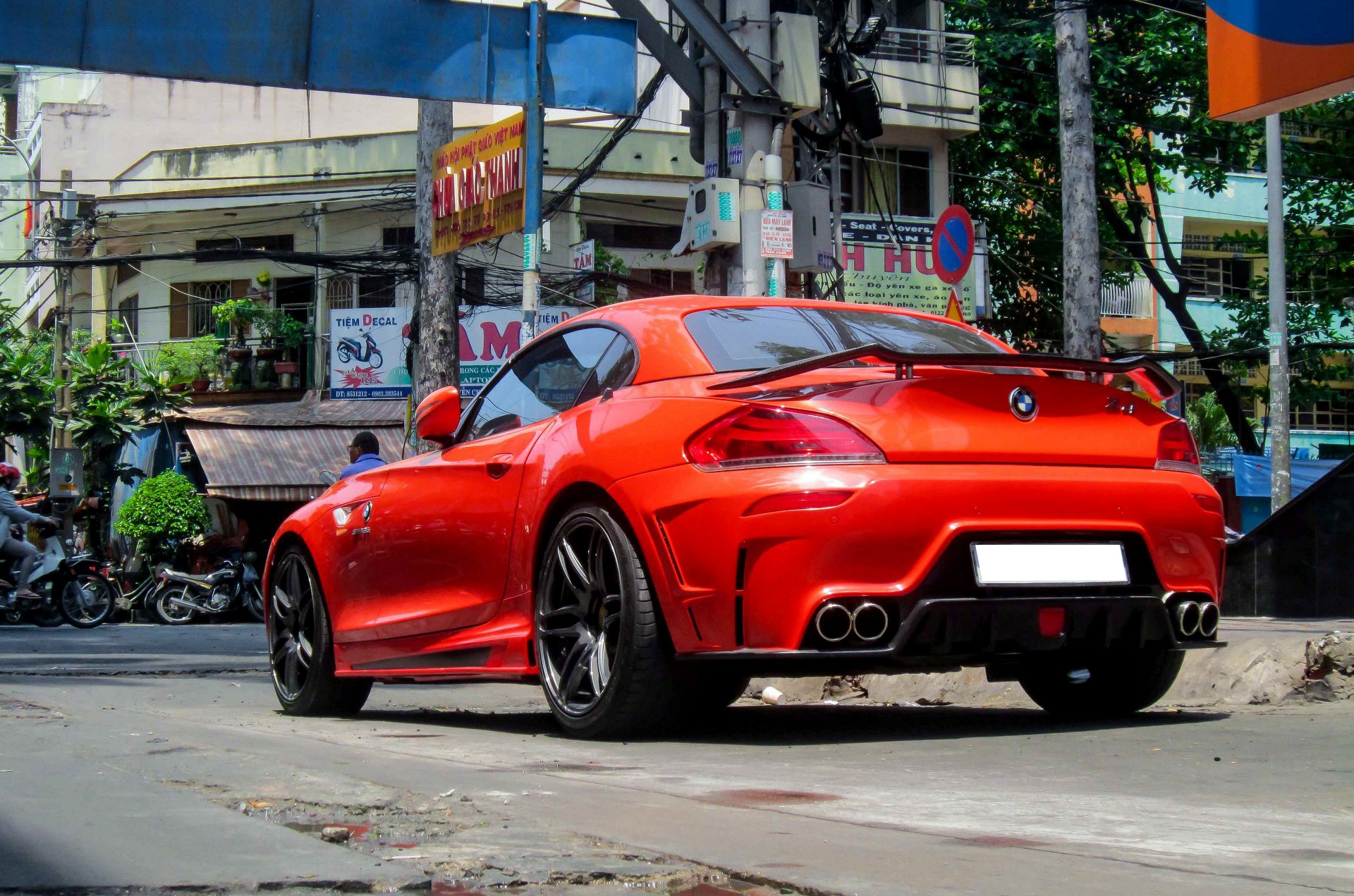 Xe do BMW Z4 moi ra lo o Sai Gon hinh anh