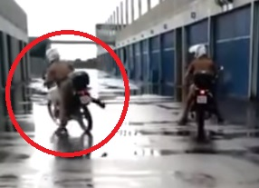 Canh sat gap nan vi khong biet chay xe con tay hinh anh