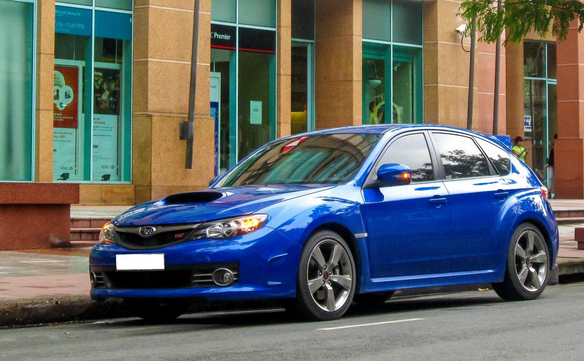 Subaru Impreza - ngoi sao cua FF7 xuat hien tai Sai Gon hinh anh