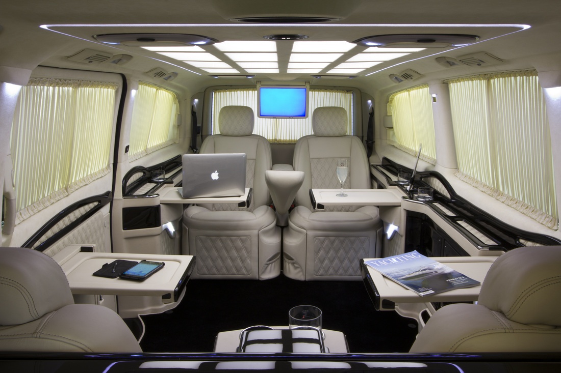 Bien Mercedes thanh phong khach san hang sang hinh anh