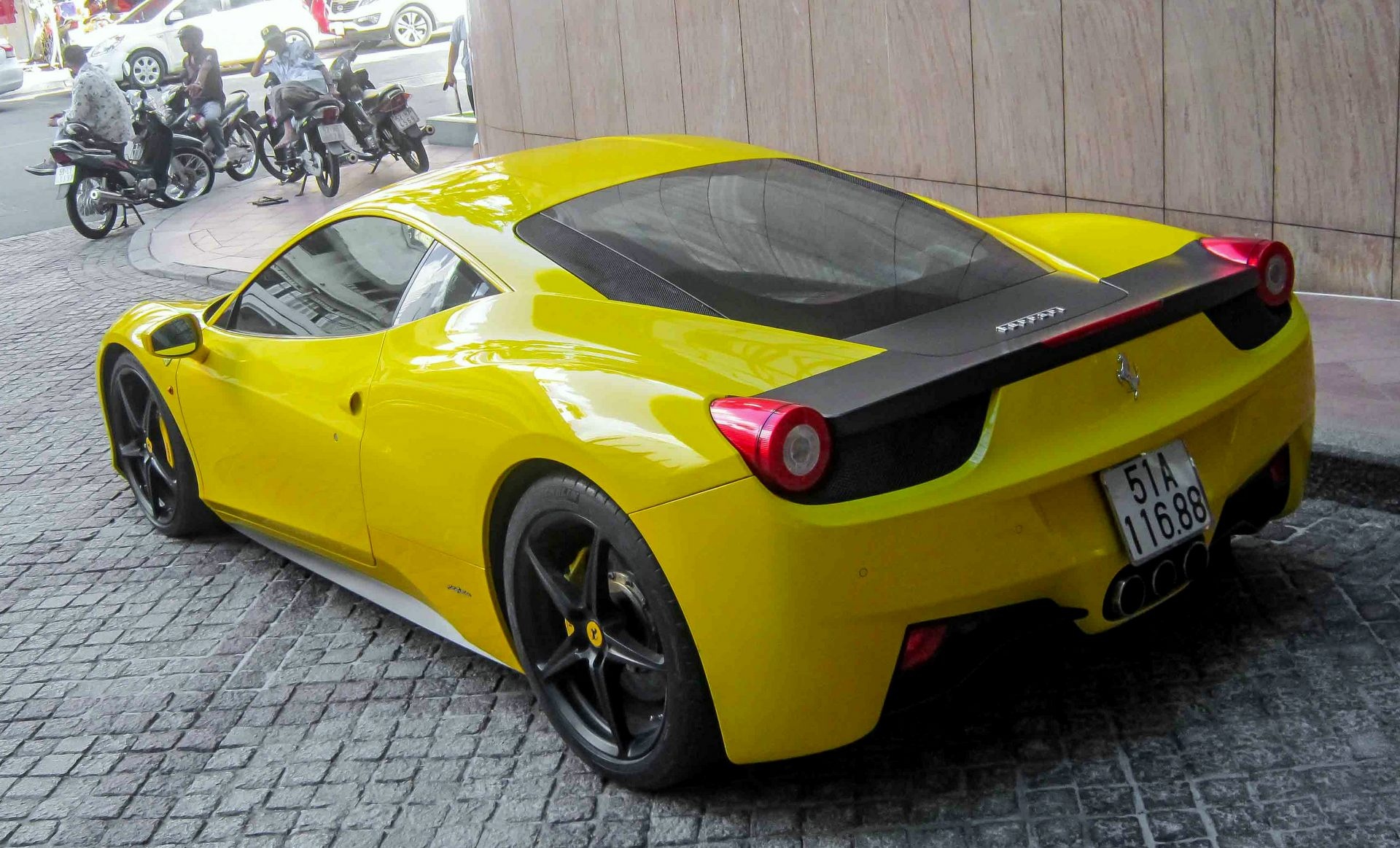 Ferrari 458 Italia khoi hanh hinh anh