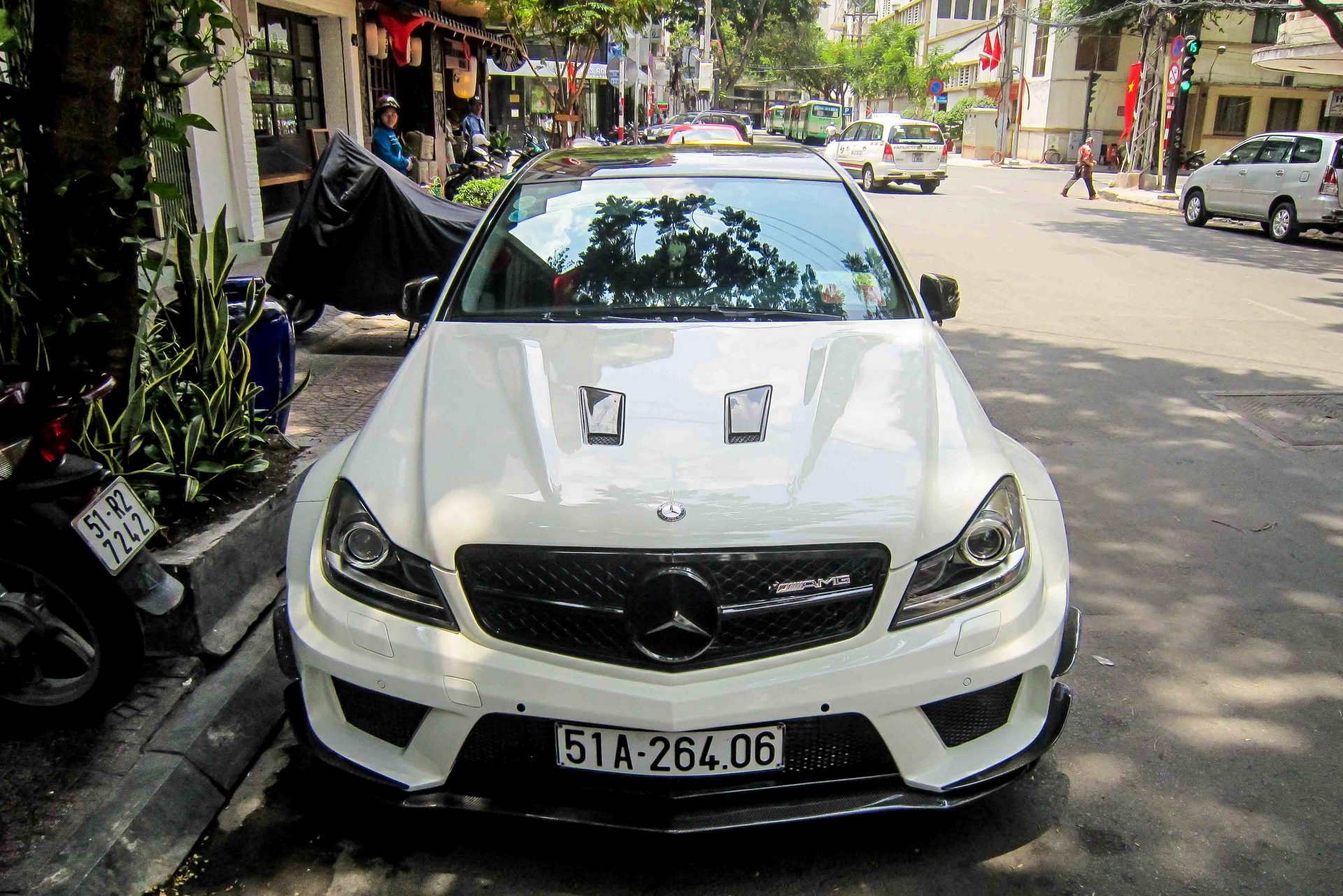 Xe sang Mercedes do vo Black Series o Sai Gon hinh anh