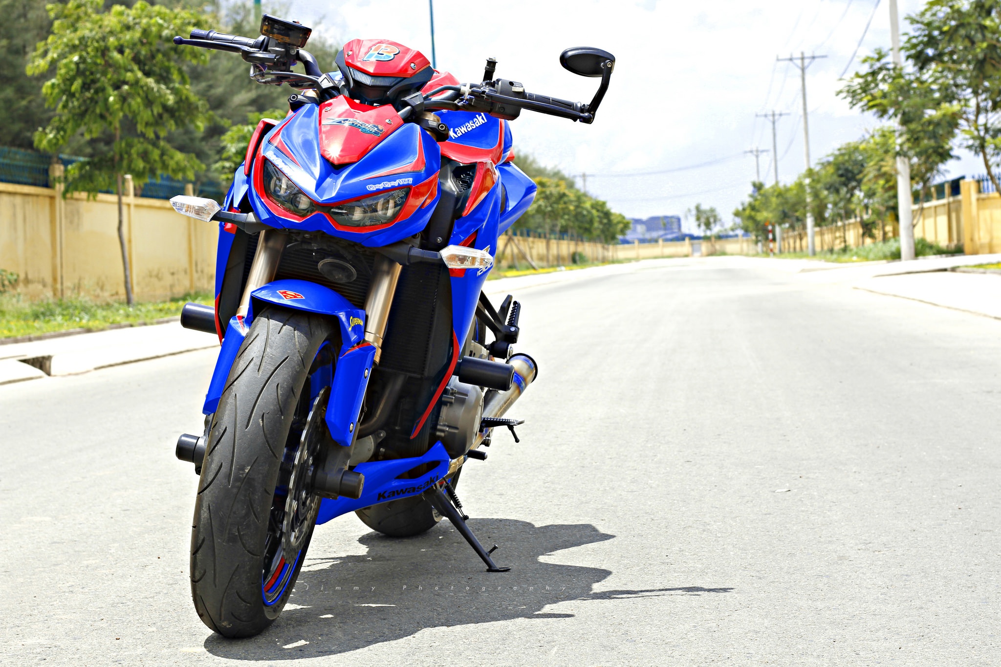 Kawasaki Z1000 do phong cach sieu nhan o Sai Gon hinh anh