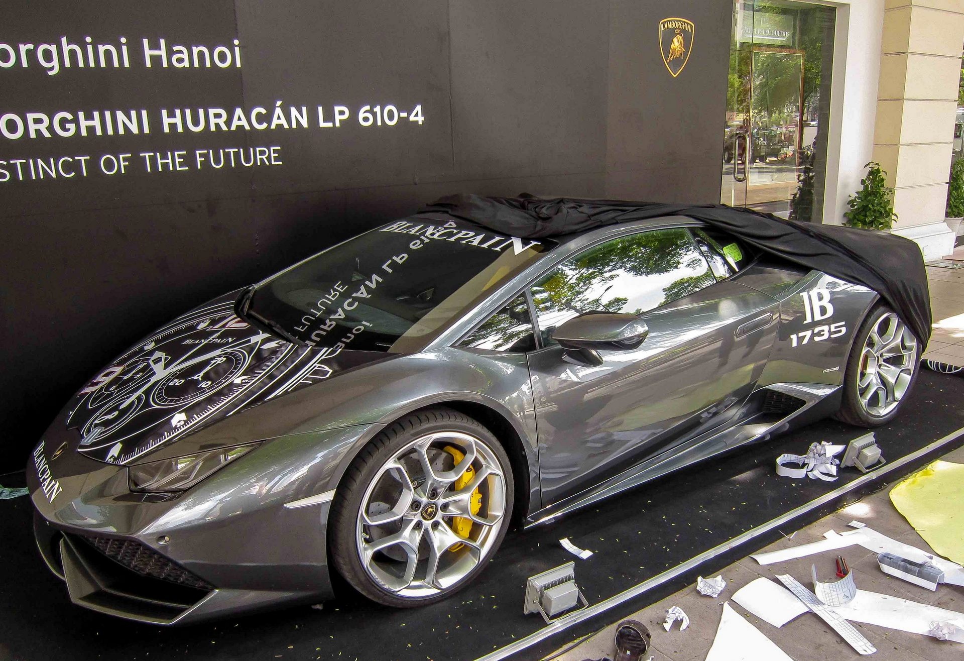 Lamborghini Huracan hang doc duoc chuyen vao Sai Gon hinh anh