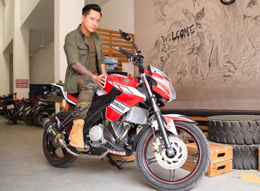 Tuan Hung khoe xe con tay Yamaha FZ150i hang doc hinh anh
