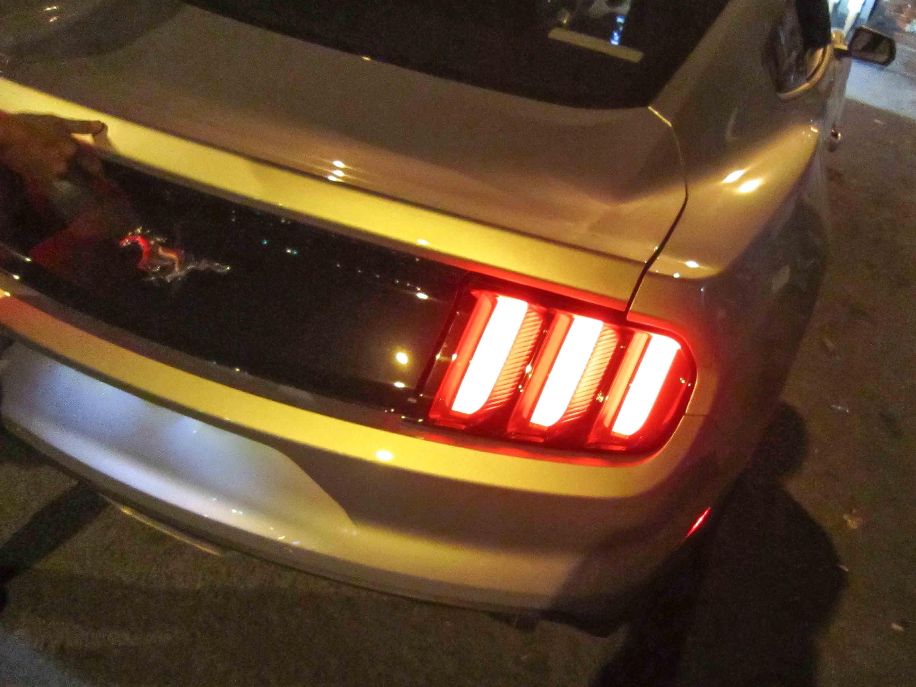 Nghe thu tieng po Ford Mustang tai Sai Gon hinh anh