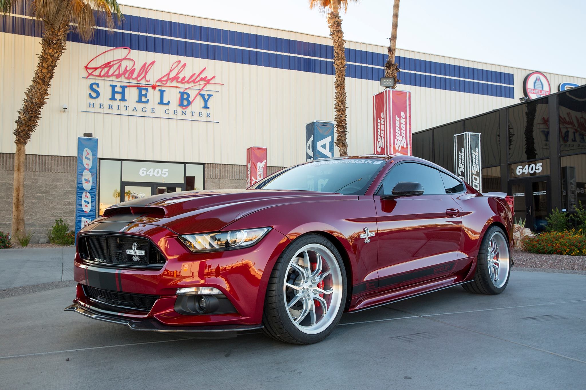 Mustang Shelby manh 750 ma luc trinh lang hinh anh
