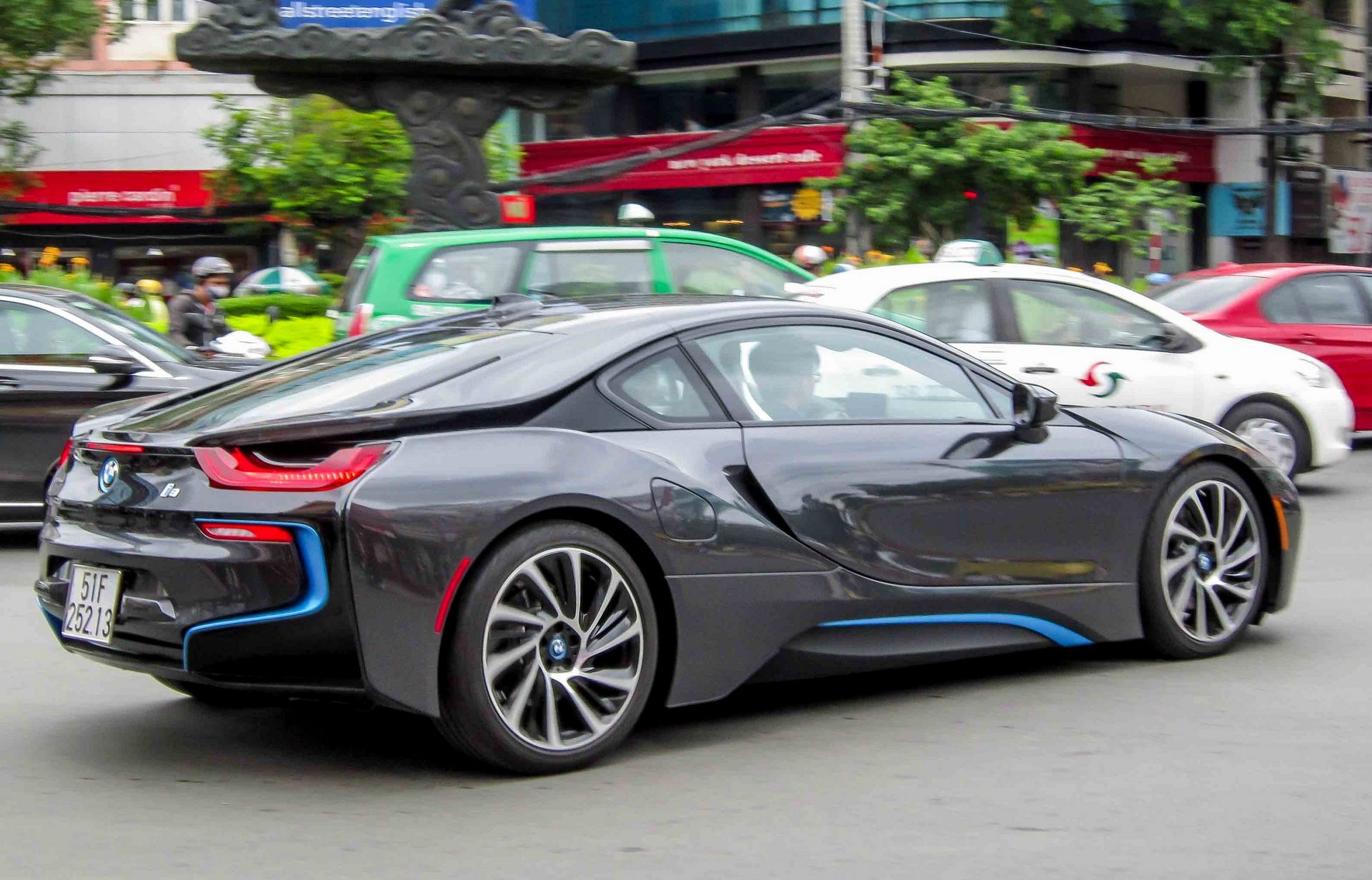 5 chiec BMW i8 tai Viet Nam hinh anh