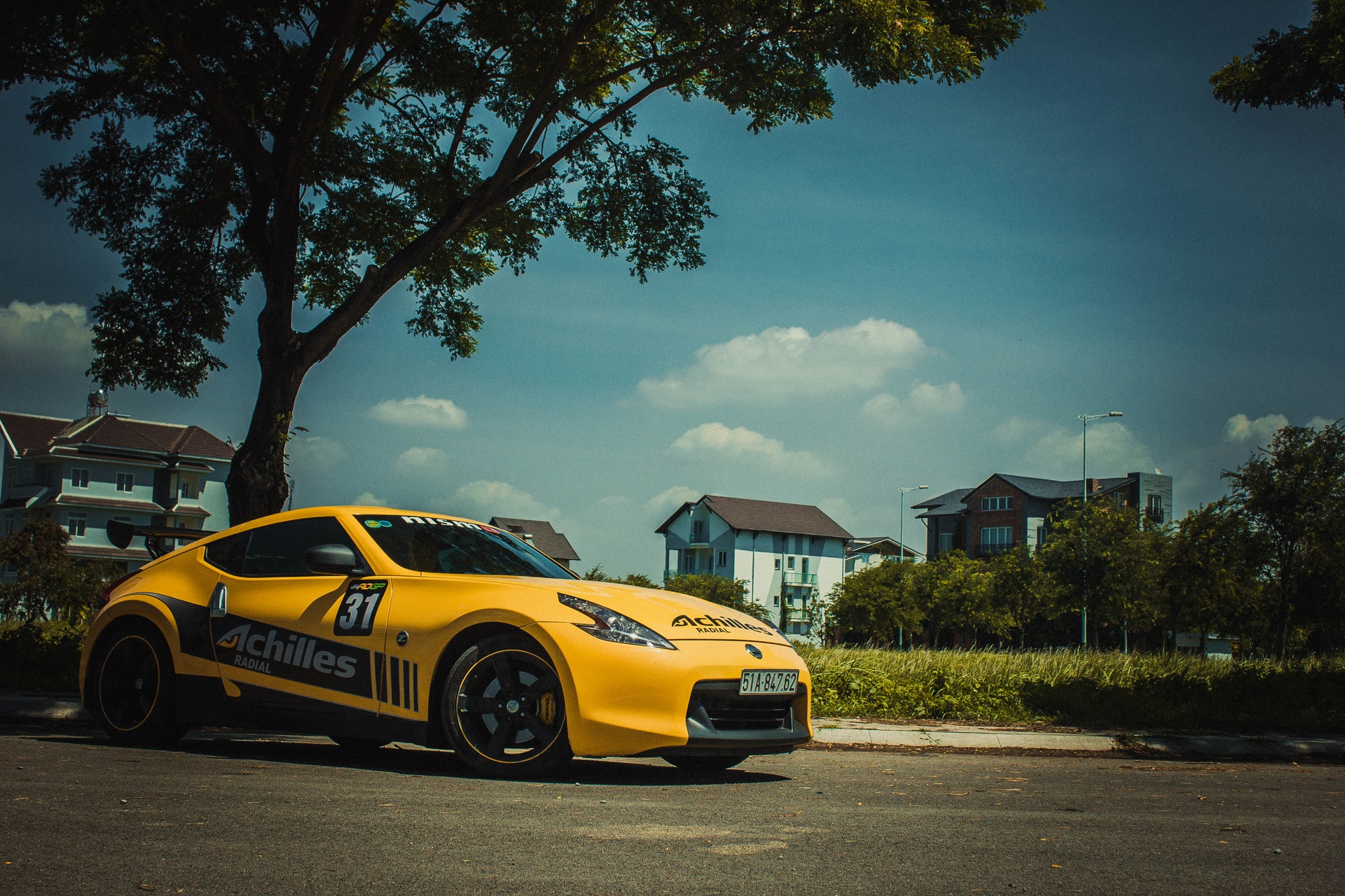 Xe the thao Nissan 370Z do canh gio soi carbon o Sai Gon hinh anh