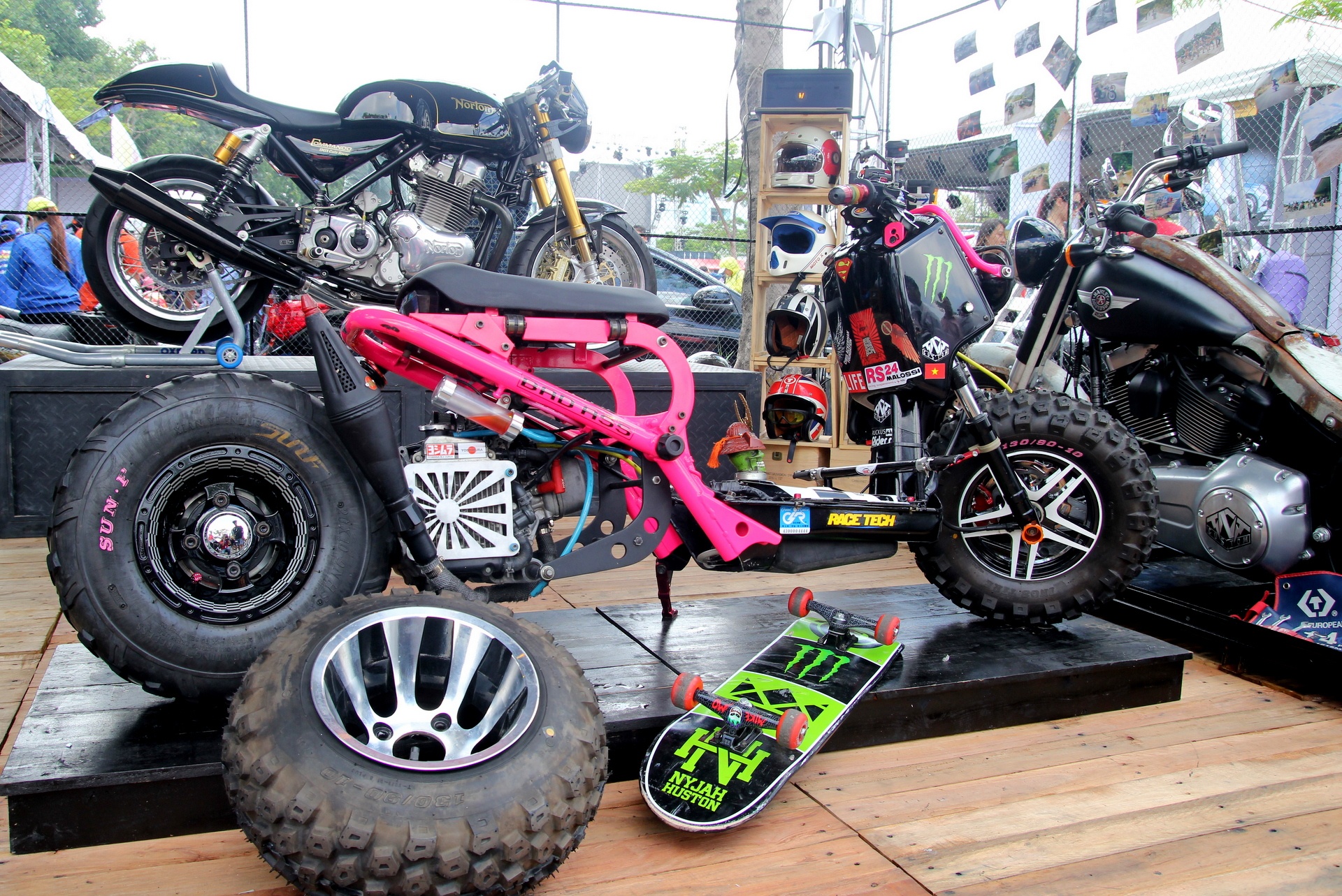 Honda Zoomer do ong po tu sung chong tang o Sai Gon hinh anh