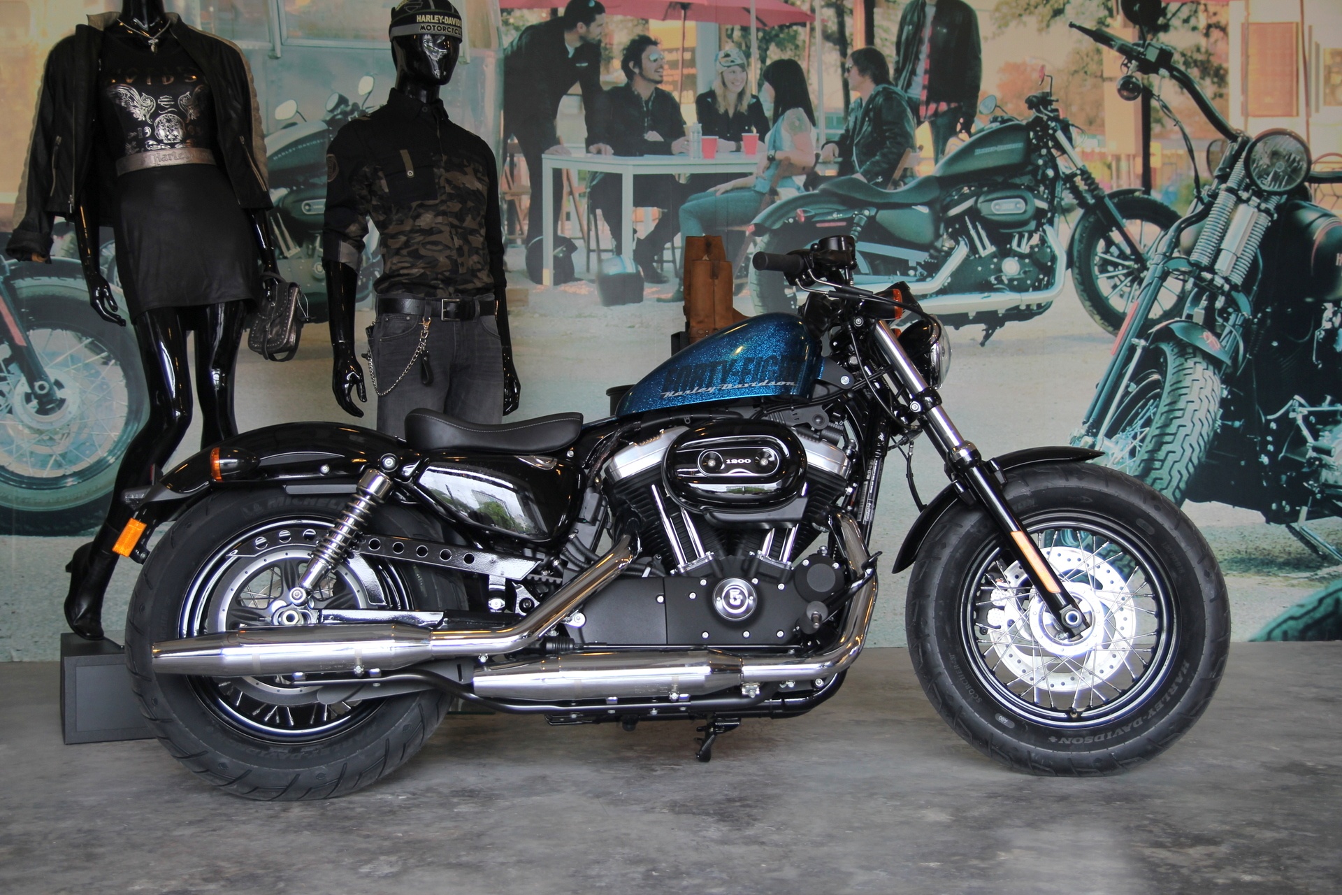 Chi tiet Harley Davidson Forty-Eight moi giam gia tai VN hinh anh