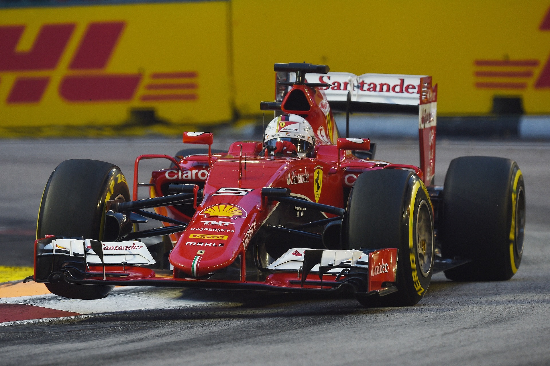 Chi tiet xe dua F1 cua Ferrari chien thang tai Singapore hinh anh