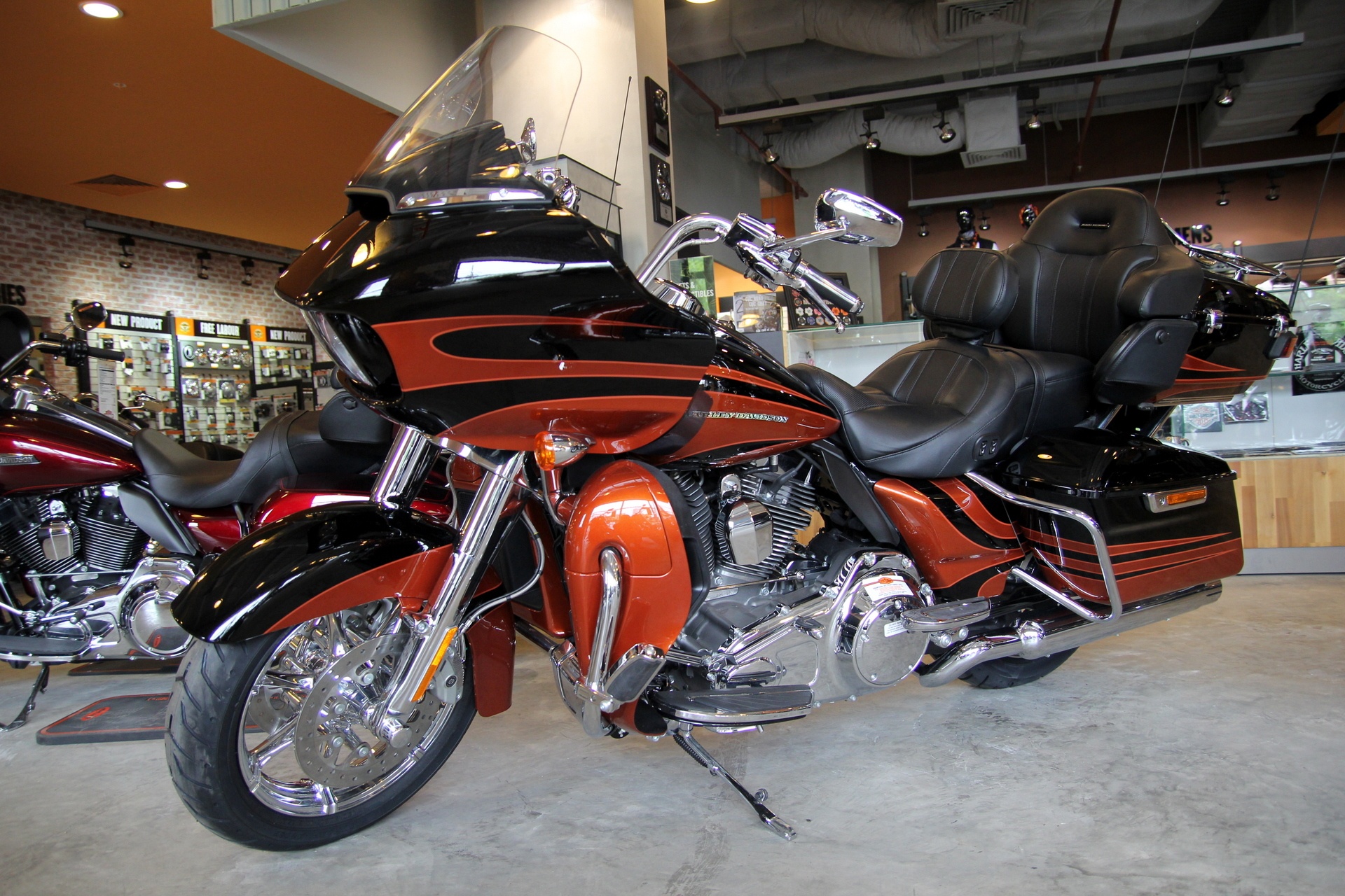 Harley-Davidson hang thua gan 2 ty tai Sai Gon hinh anh