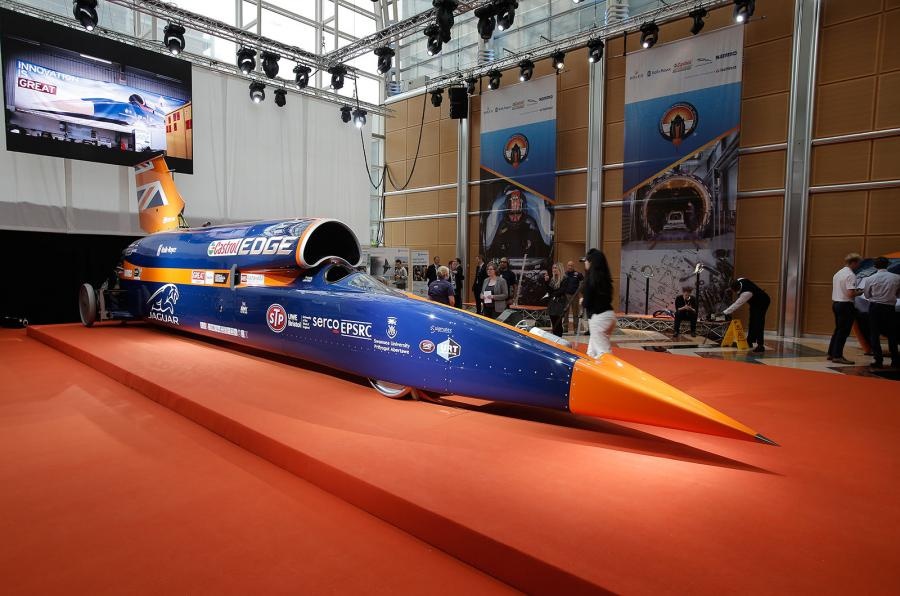 Gioi thieu cong nghe dac biet tren Bloodhound SSC hinh anh