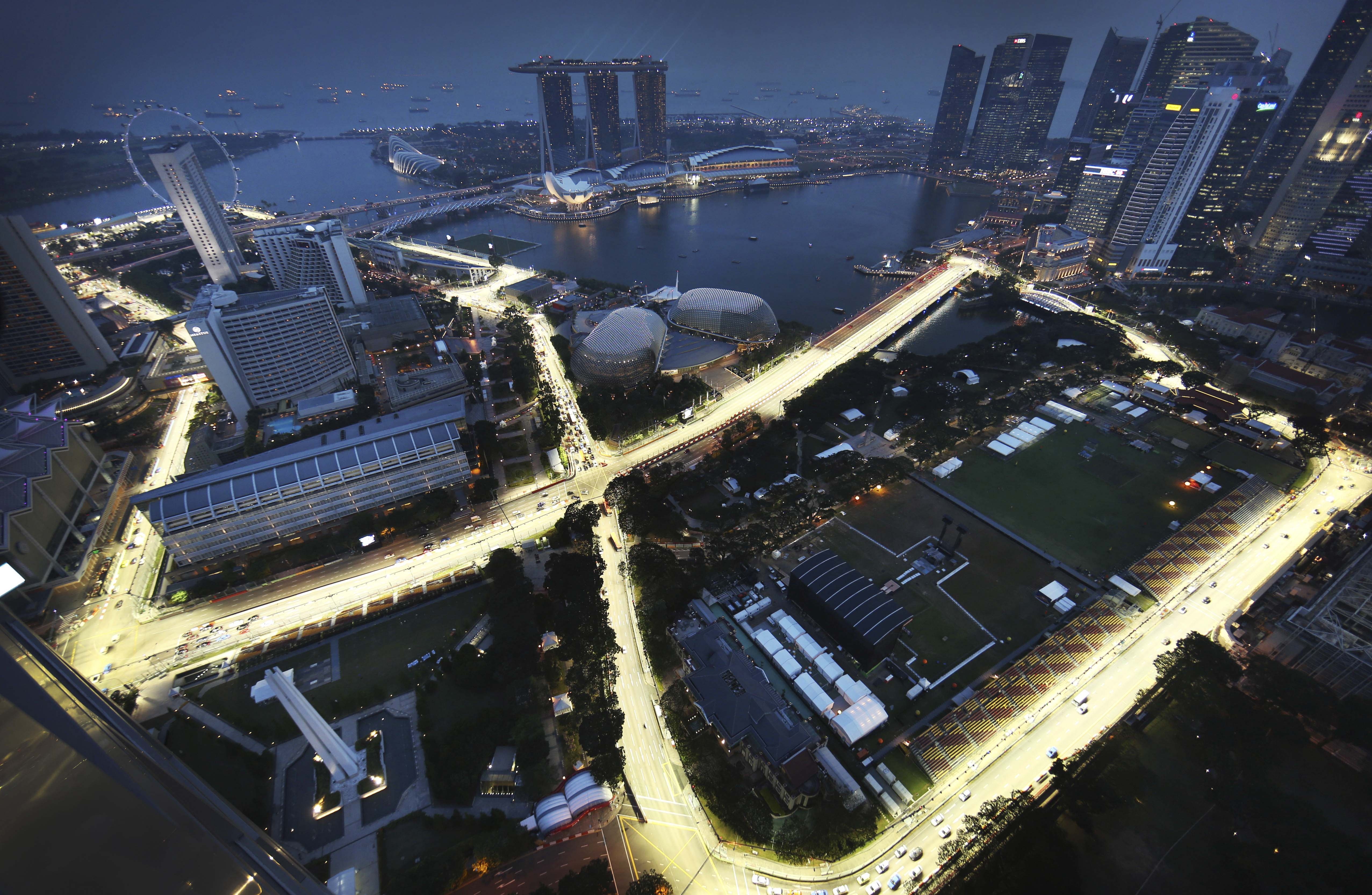 Cach kiem ty do tu dua xe F1 cua Singapore hinh anh