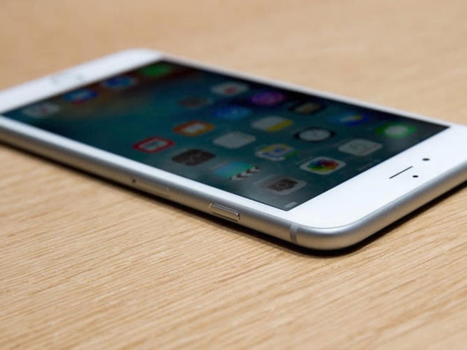 Nguoi dung tiep tuc len mang to iPhone 6S dot ngot tat may hinh anh