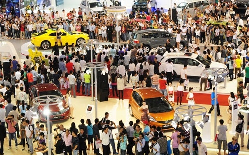 Van hoi moi cua oto co nho hinh anh