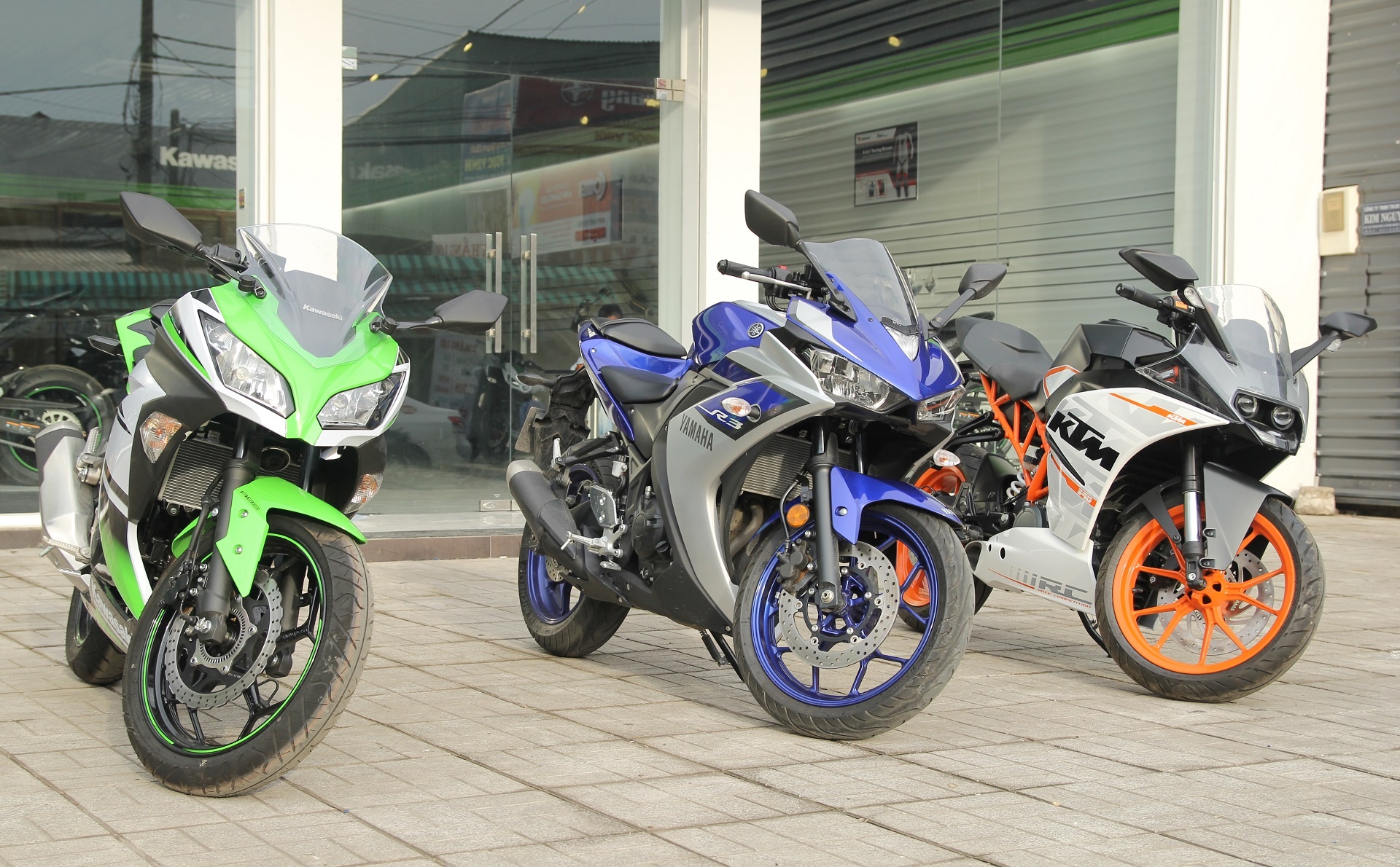 So sanh 3 xe the thao co nho hap dan nhat tai Viet Nam hinh anh